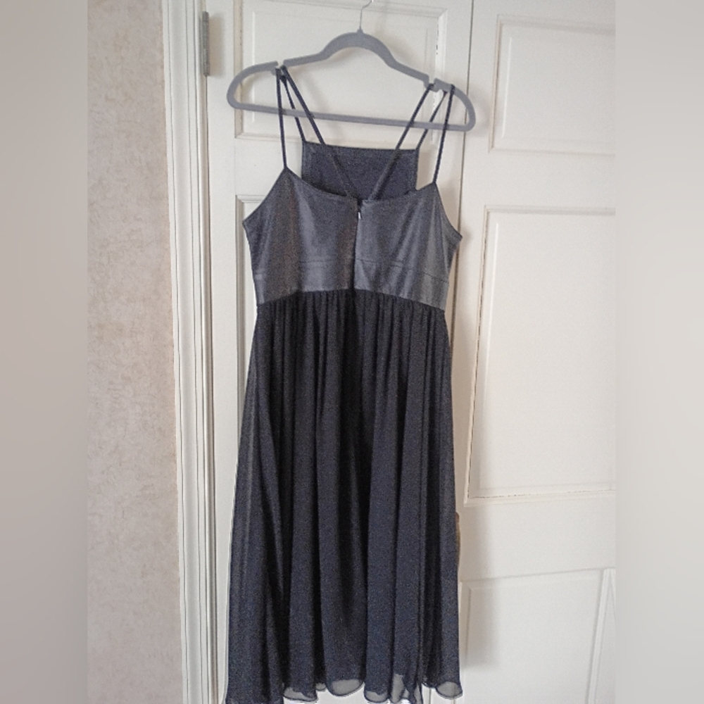 Banana Republic Black Leather and Chiffon Midi Dress.Pit To Pit 17". - Picture 6 of 8